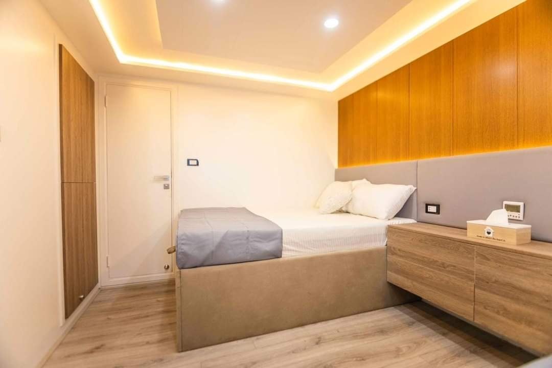 Double Cabin 2